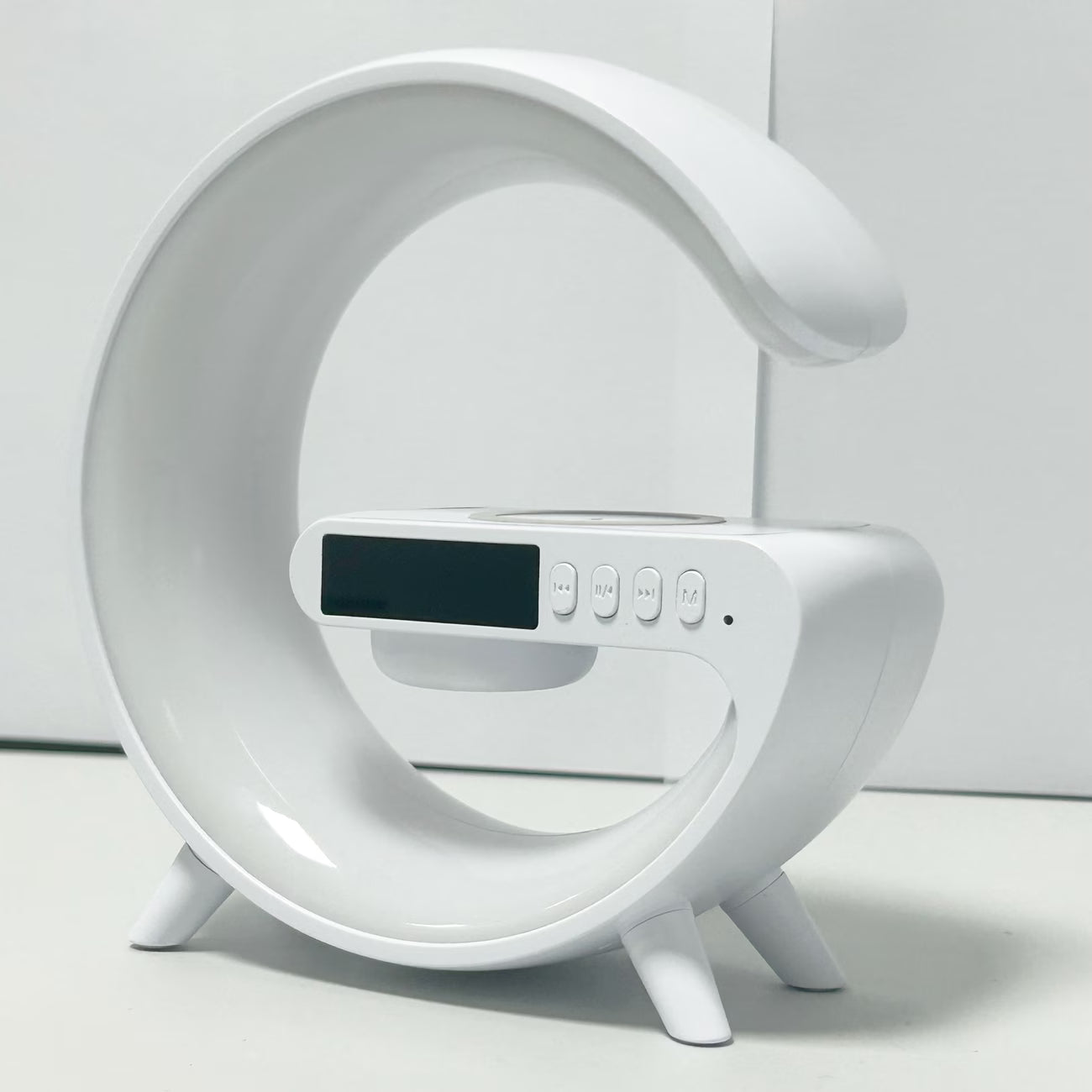 LUMISOUND 4in1 – Lampă Smart LED cu RGB, Boxă Bluetooth, Ceas și Încărcător Wireless